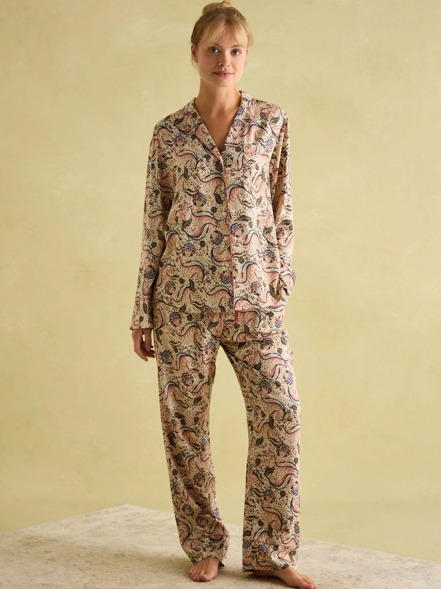 Alma Floral Pyjama Set