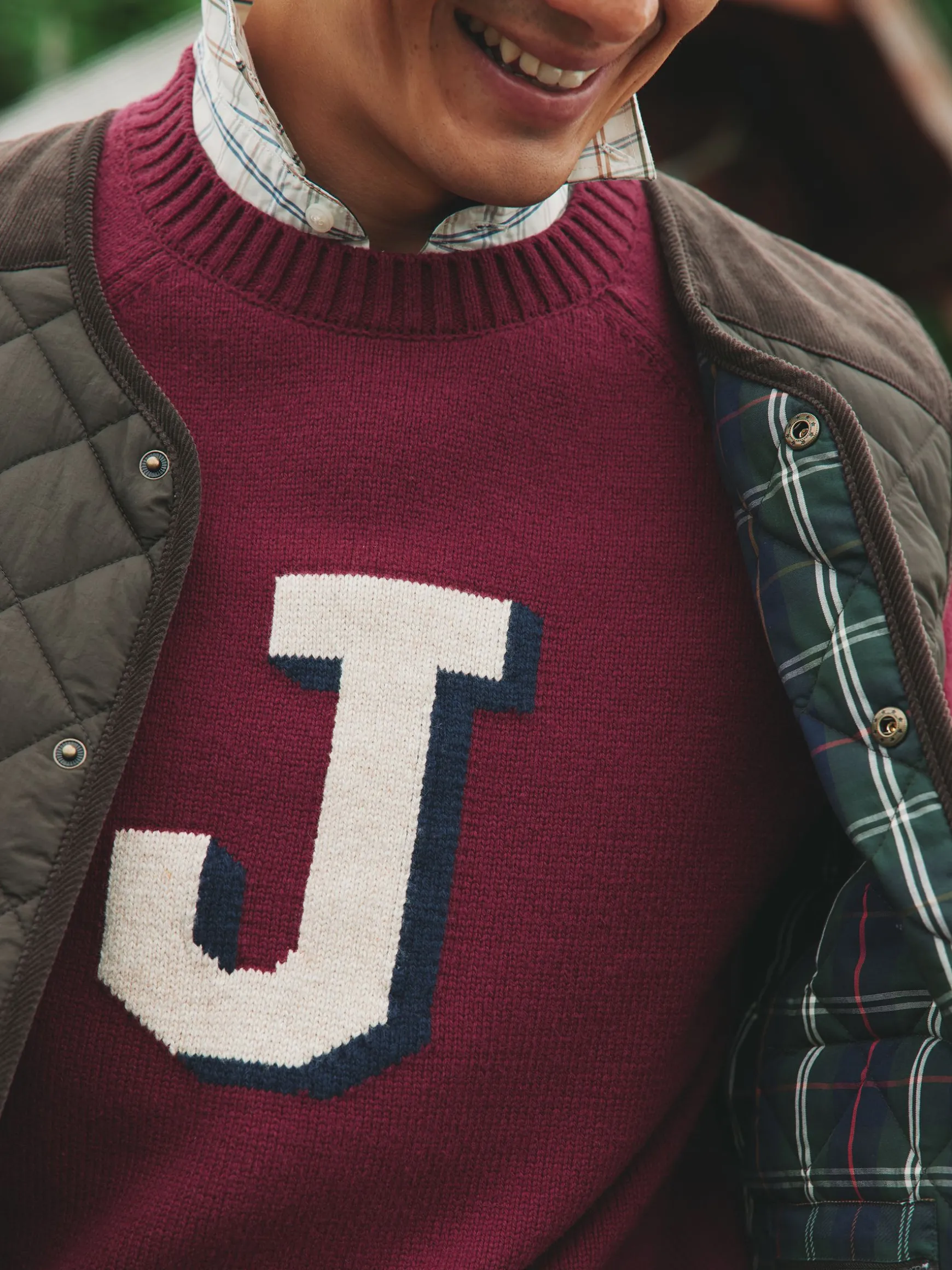 Burgundy 'J' Crew Neck Jumper