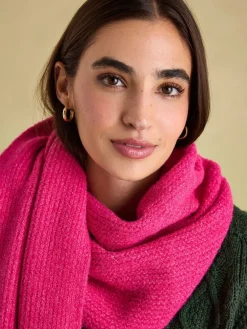 Caversham Bright Pink Knitted Scarf