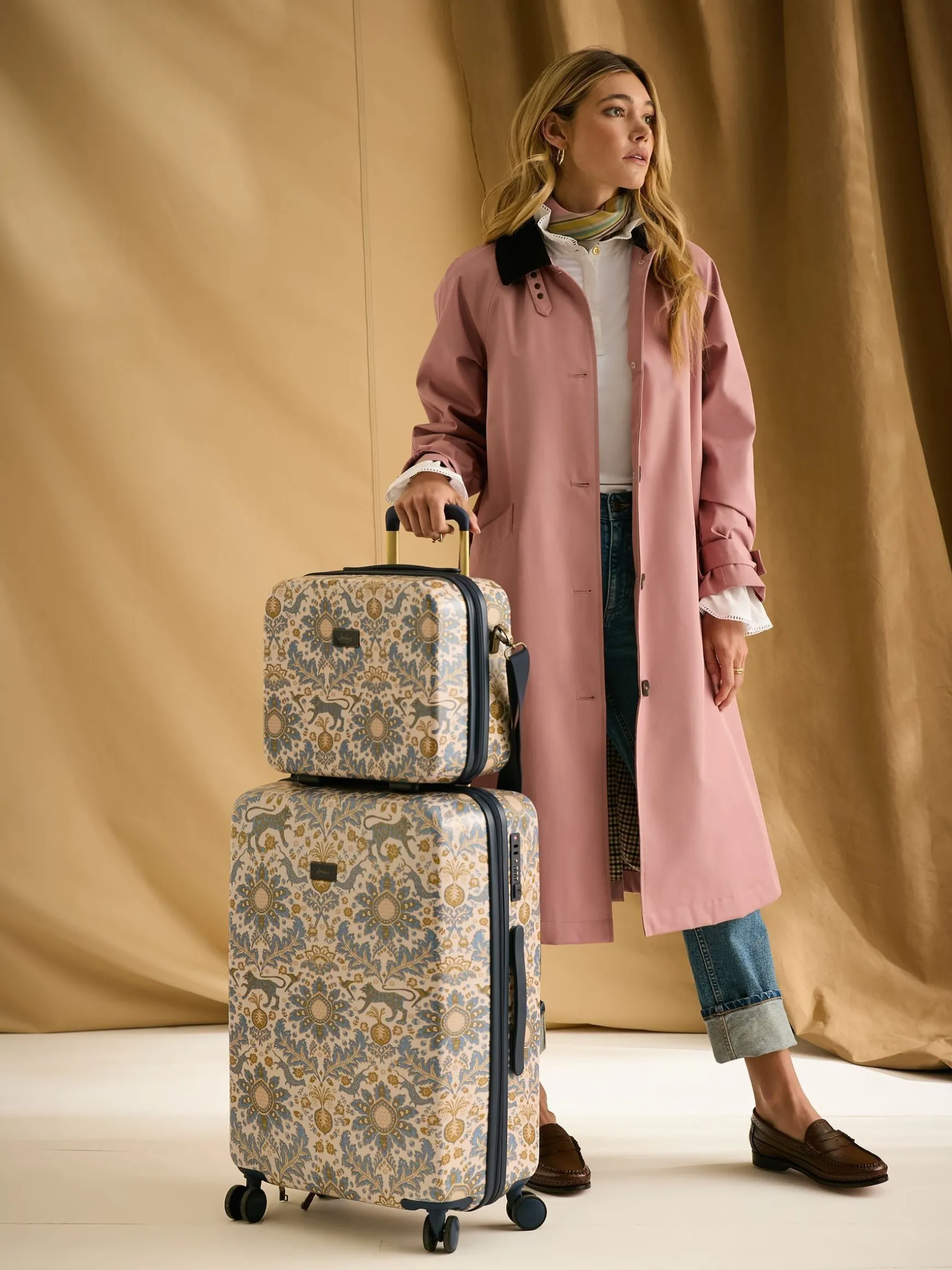 Damask Print Hard Shell Vanity Case