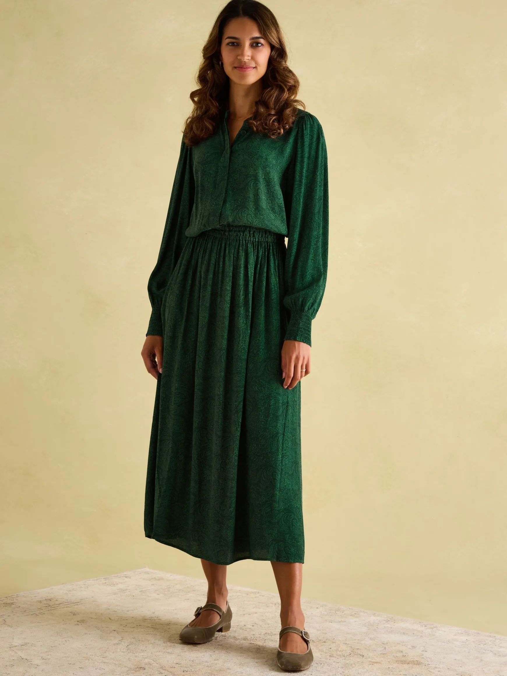 Elena Green Paisley Button Down Maxi Dress