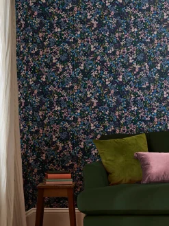 Garden Greens Gilmorton Ditsy 10M Wallpaper