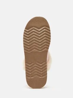 Lazydays Pink Fleece Lined Slippers