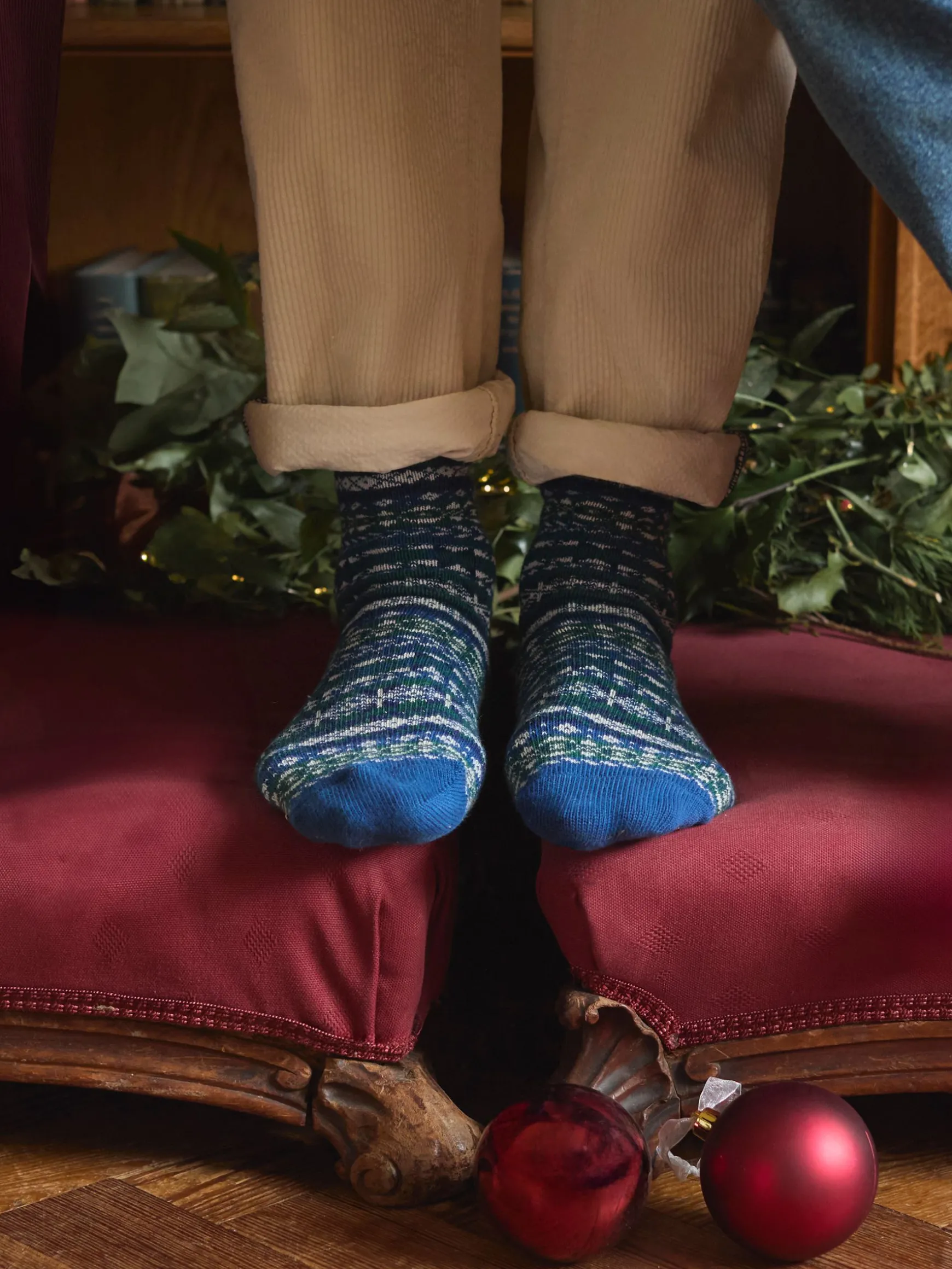 Men's Alby Blue Fair Isle Socks (size 7-12)