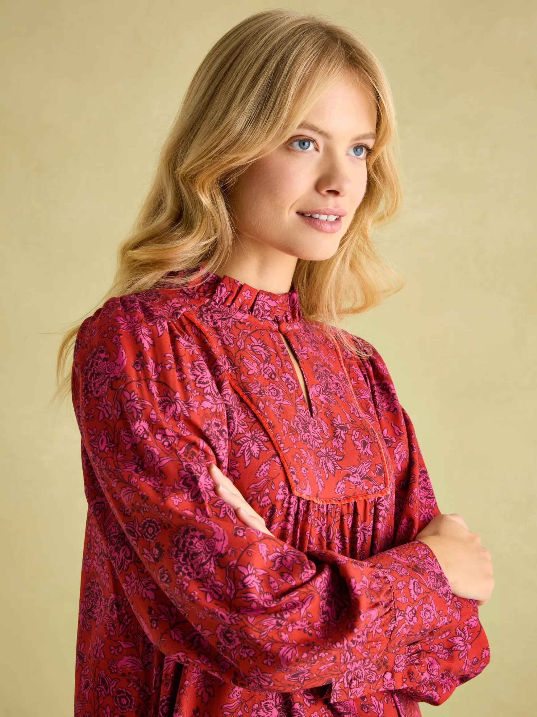 Rosette Red Floral Printed Dress with Pie Crust Neck